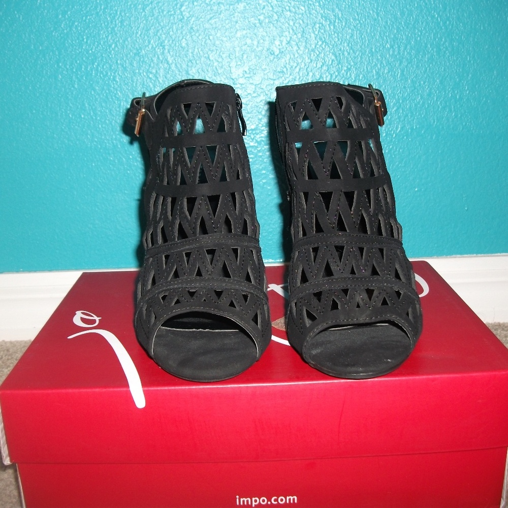 Black Cutout Heel